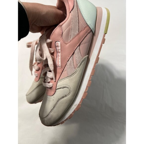 Reebok Classic Sneakers Size 8.5 White, Pale Pink & Gray Leather - Picture 2 of 8